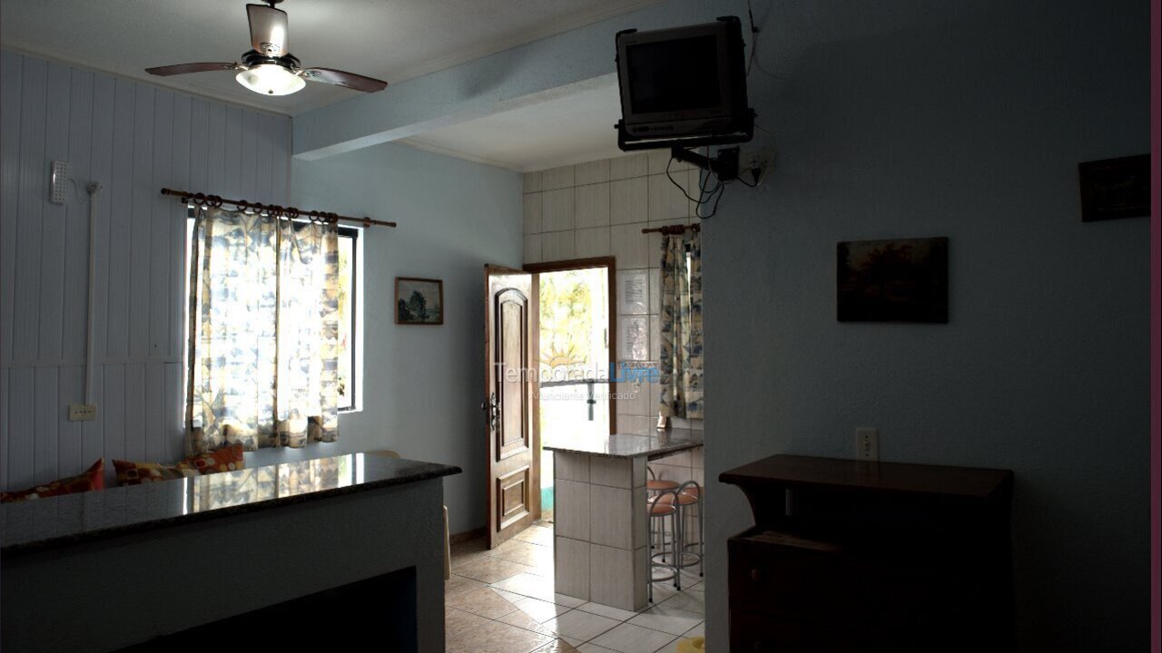 Casa para aluguel de temporada em Bertioga (Boraceia)