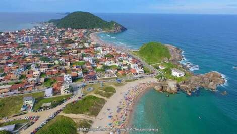 Playa de cala/ São Francisco do Sul- SC con piscina