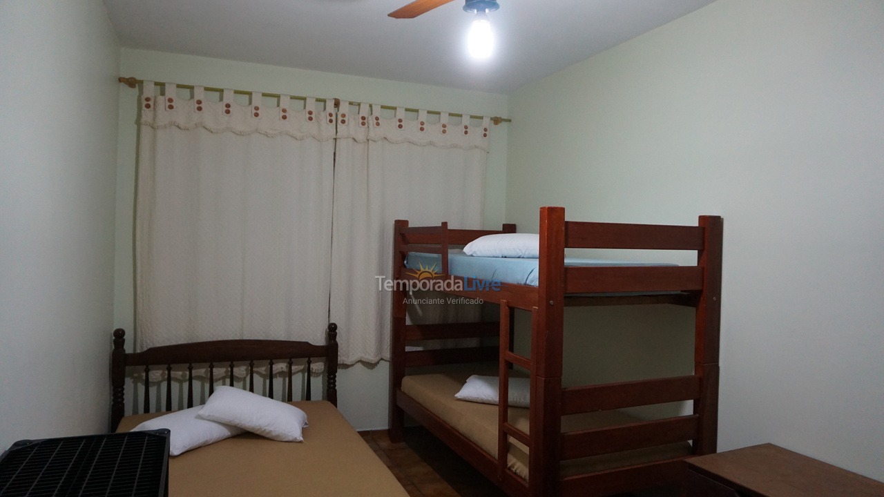 Apartamento para aluguel de temporada em Ubatuba (Praia do Tenório)