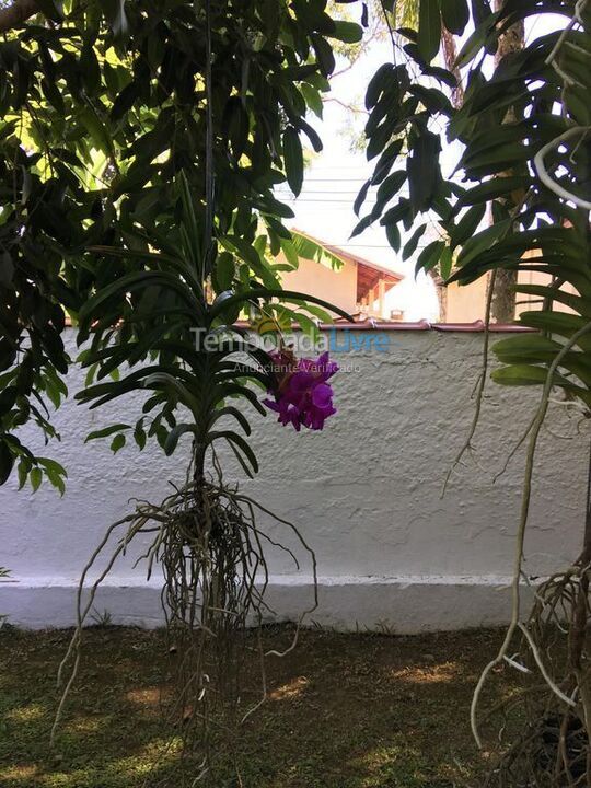 Casa para aluguel de temporada em Ubatuba (Enseada)