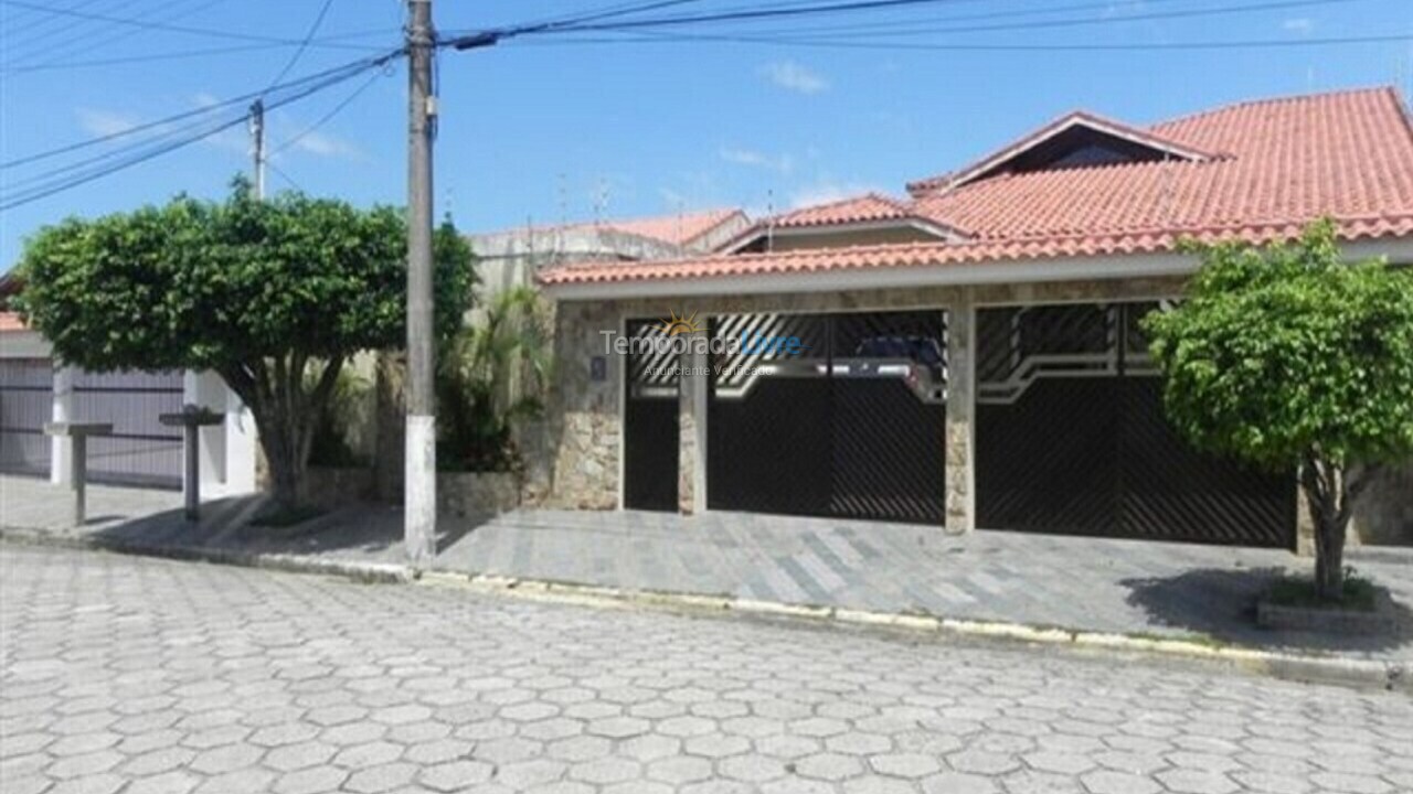 House for vacation rental in Peruíbe (Centro)