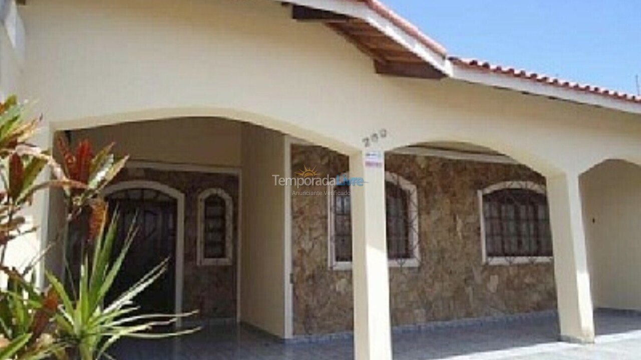 House for vacation rental in Peruíbe (Centro)