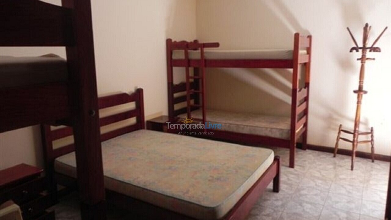 House for vacation rental in Peruíbe (Centro)