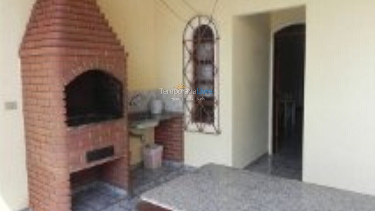 House for vacation rental in Peruíbe (Centro)