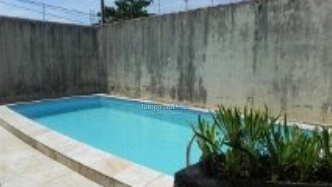 House for vacation rental in Peruíbe (Centro)