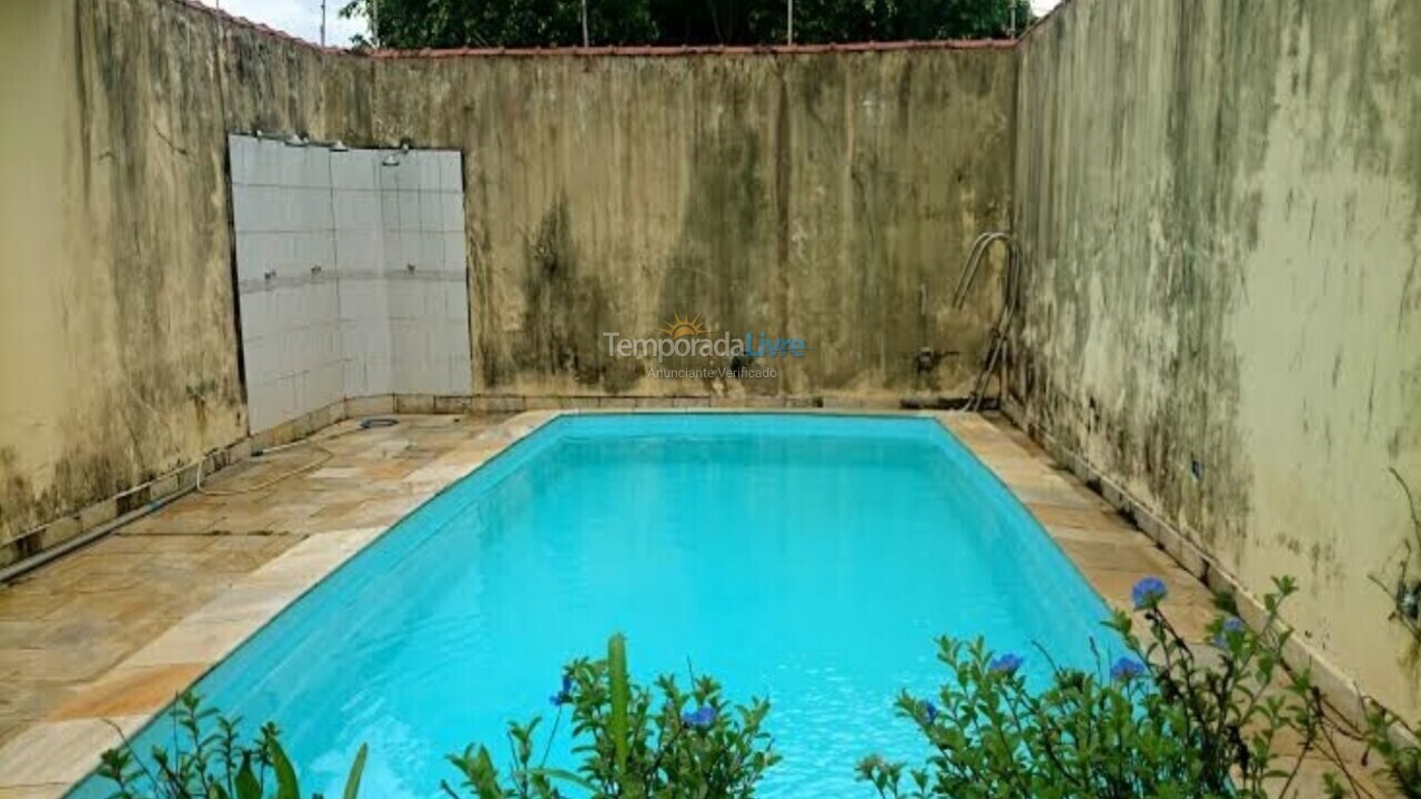 House for vacation rental in Peruíbe (Centro)