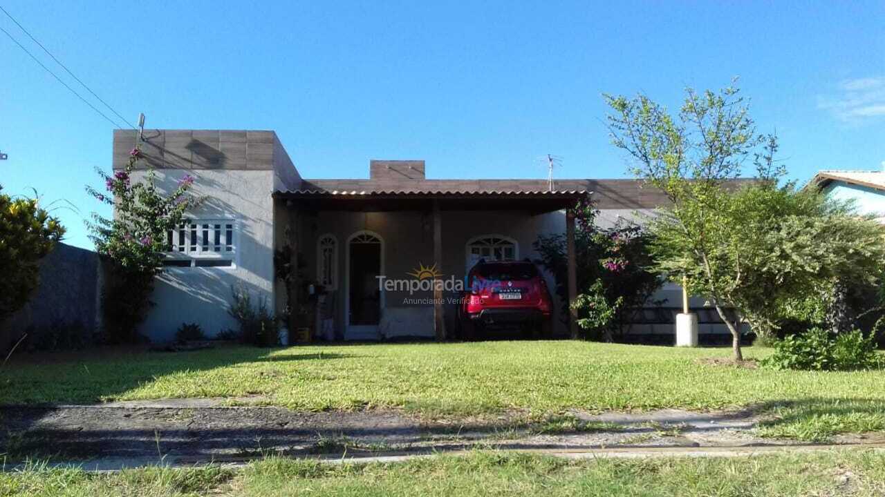 Casa para aluguel de temporada em Florianópolis (Praia do Moçambique)