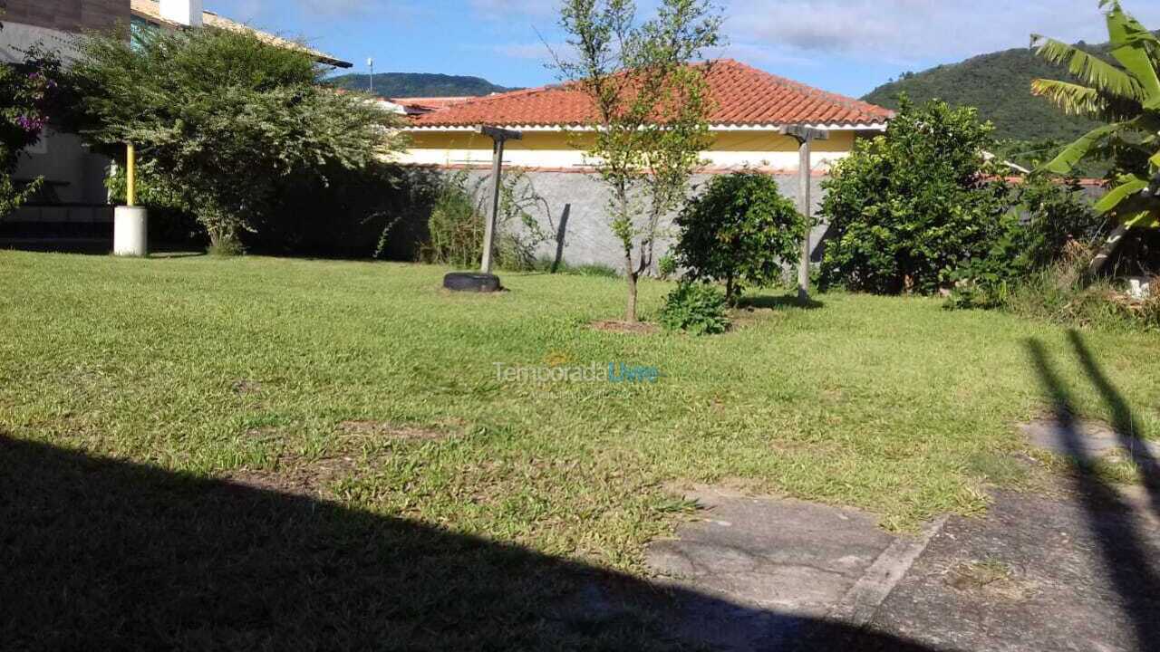 Casa para aluguel de temporada em Florianópolis (Praia do Moçambique)