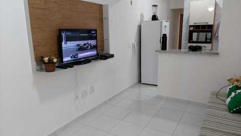 Apto para temporada à 50mts da praia