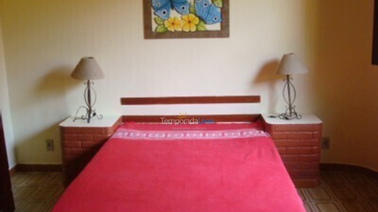 Casa para aluguel de temporada em Caraguatatuba (Martim de Sá)