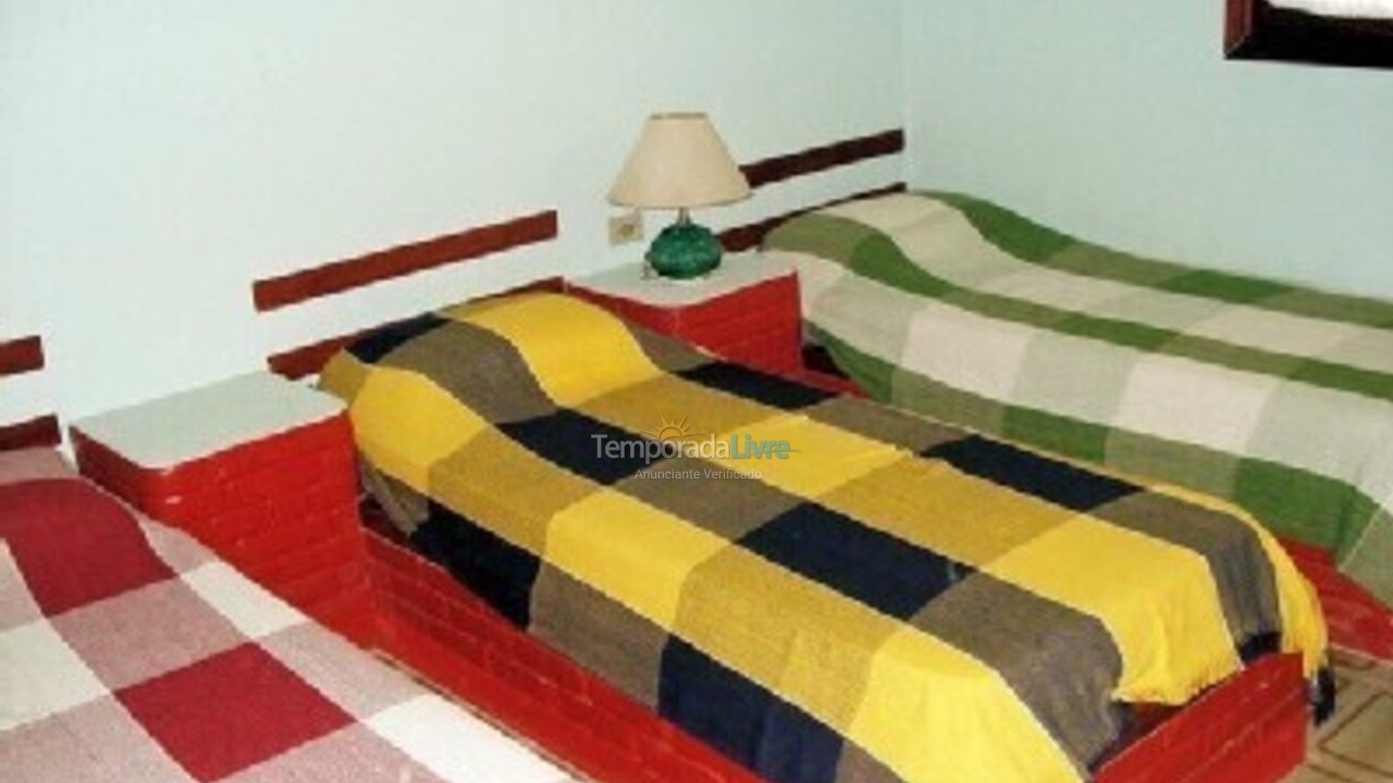 Casa para aluguel de temporada em Caraguatatuba (Martim de Sá)