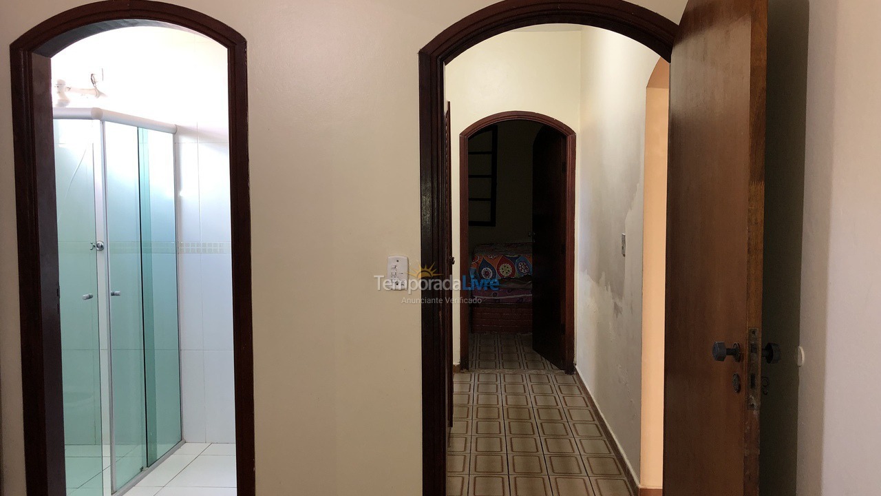 Casa para aluguel de temporada em Caraguatatuba (Martim de Sá)