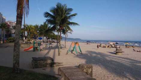 Maravillosa Casa en Praia Grande con Wi-Fi, Acogedora Barbacoa