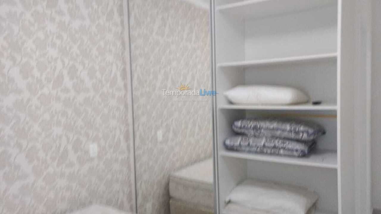 Apartamento para aluguel de temporada em Ubatuba (Praia Grande)