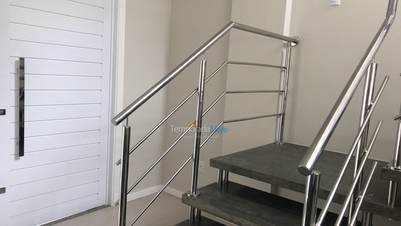 Casa para aluguel de temporada em Bombinhas (Mariscal)