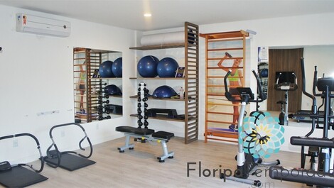 Precioso ático con 3 suites, jacuzzi, cancha deportiva. Completa!