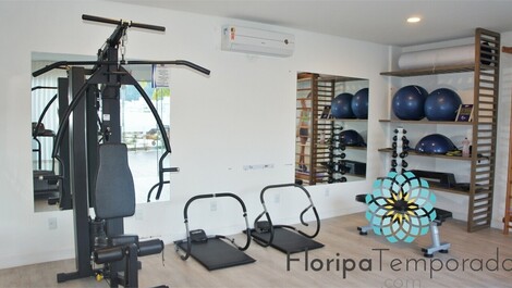 Precioso ático con 3 suites, jacuzzi, cancha deportiva. Completa!