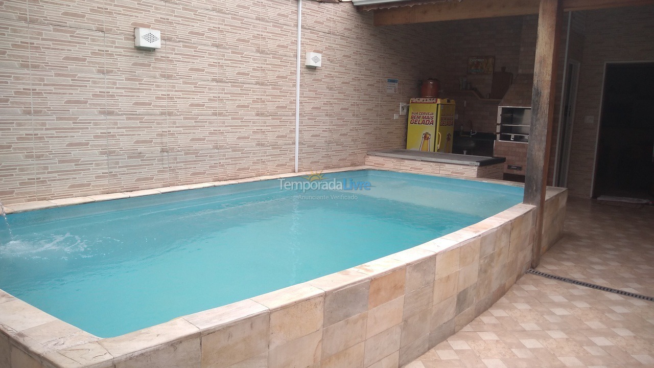 Casa para aluguel de temporada em Praia Grande (Praia do Caiçara)