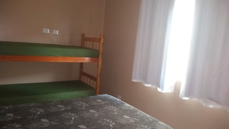 Òtima localização com piscina,garagem,acomoda 12