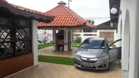 Excellent SOBRADO with Edicula, inf. Pool, barbecue and snooker