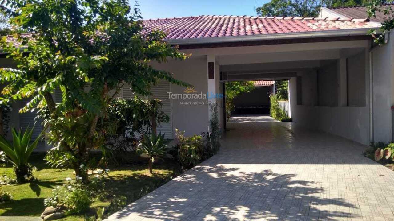 House for vacation rental in Itapoá (Balneário Imperador)