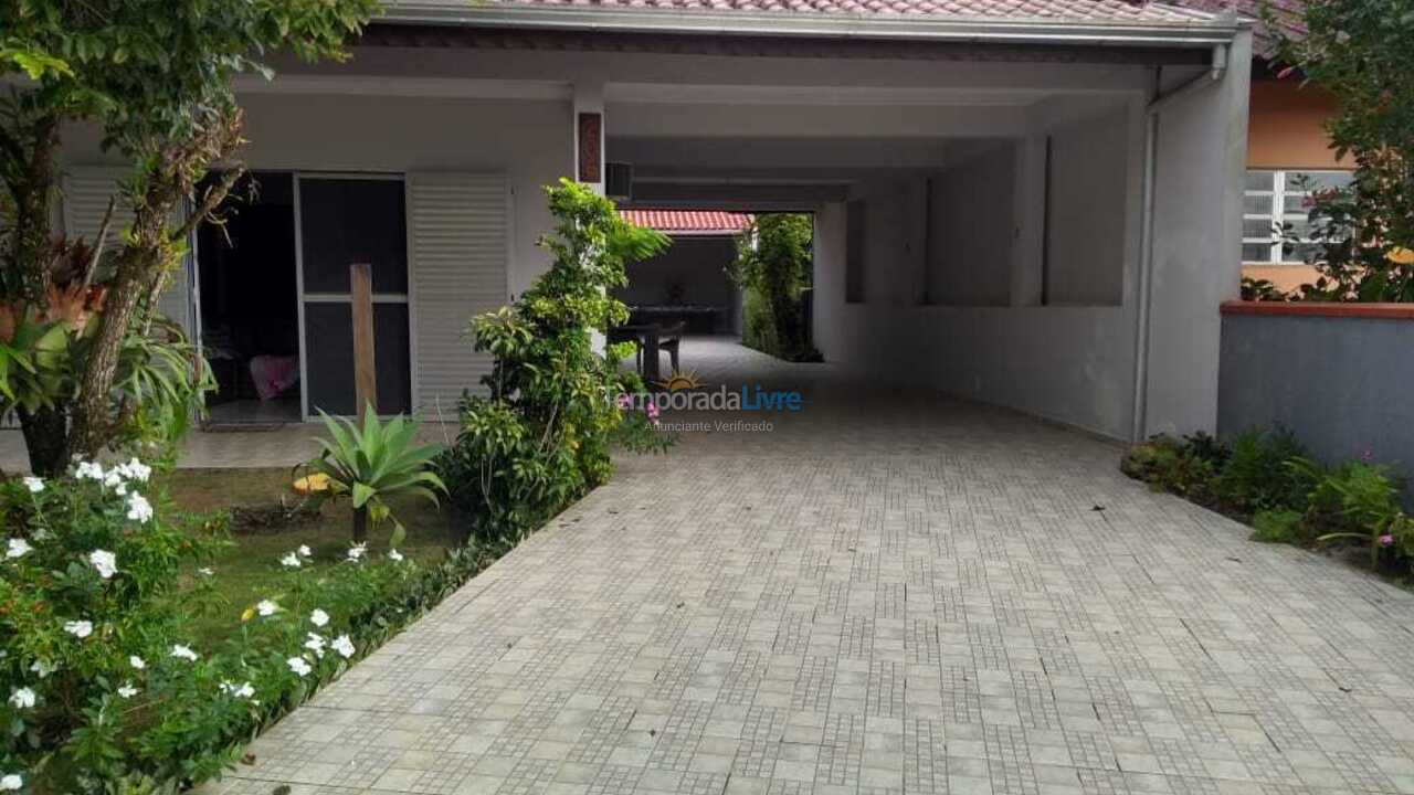 House for vacation rental in Itapoá (Balneário Imperador)