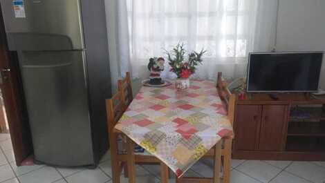 Itapoá / SC - Casa Edícula - one block from the sea, capacity 11 people