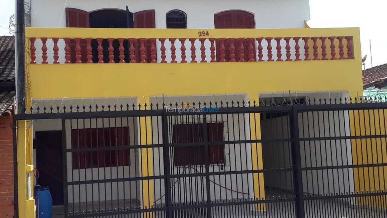 Casa para aluguel de temporada em Praia Grande (Praia do Caiçara)