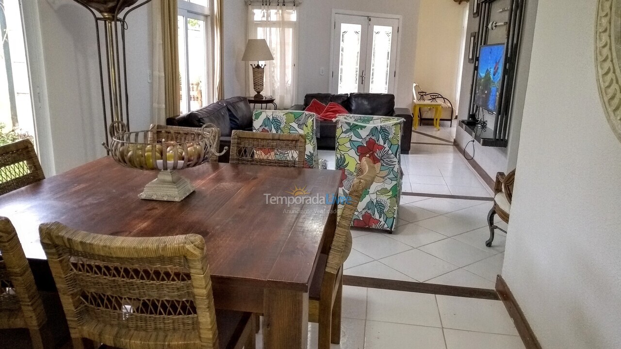 Casa para aluguel de temporada em Ubatuba (Praia do Lázaro)