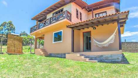 Casa para alugar em Imbituba - Praia do Rosa