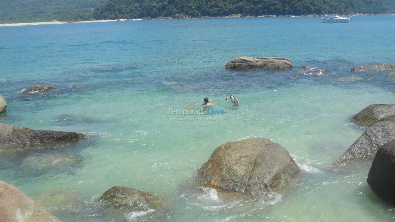 Casa para alquiler de vacaciones em Ubatuba (Praia Prumirim)