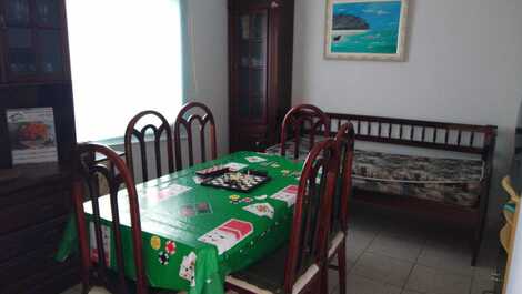 Beautiful house in Guarujá Cove with 5 suites and 100 meters from the sea