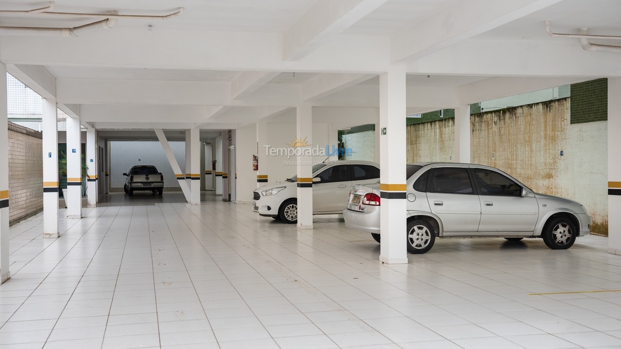 Apartamento para aluguel de temporada em Guaratuba (Praia Central)