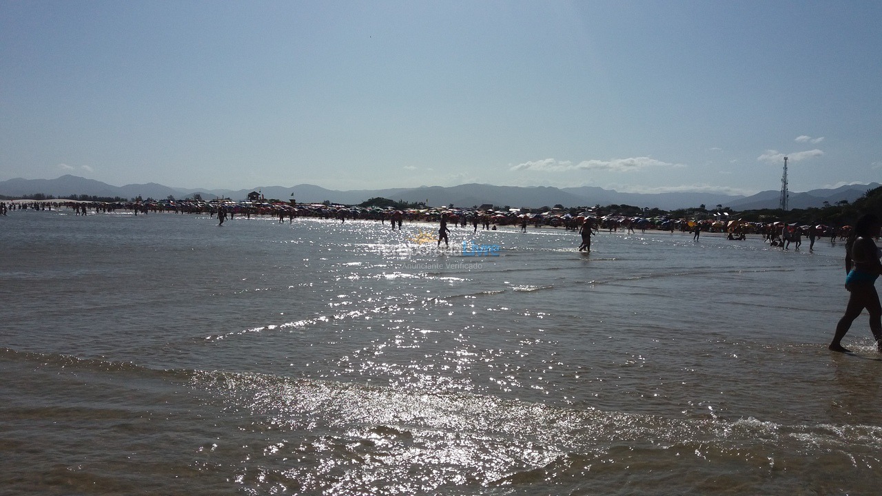 Casa para alquiler de vacaciones em Palhoça (Guarda do Embaú)