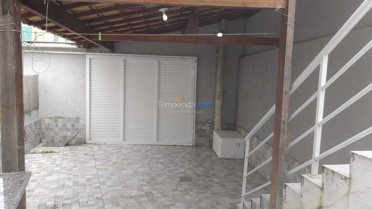 Casa para aluguel de temporada em Cabo Frio (Praia do Forte)