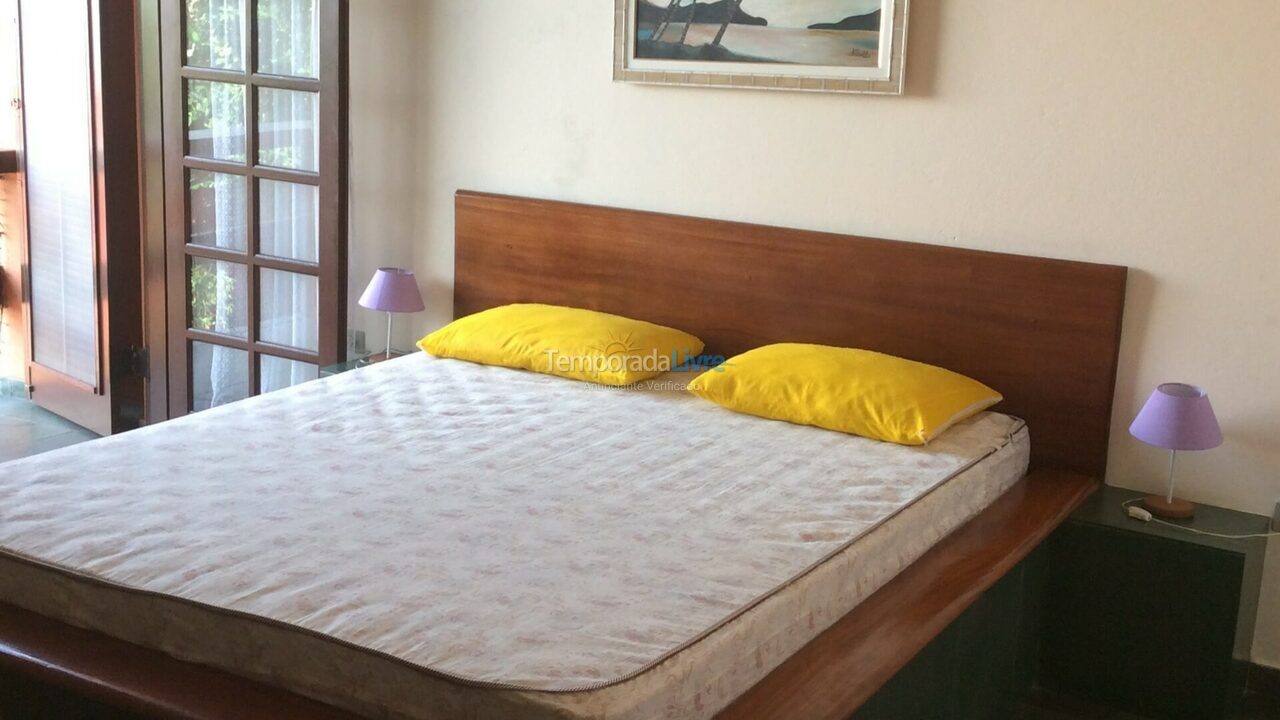 Casa para aluguel de temporada em Bertioga (Condominio Morada da Praia)