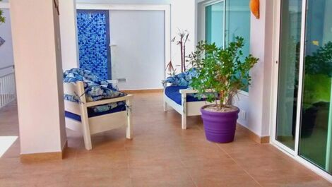 Beautiful house in Guarujá Cove with 5 suites and 100 meters from the sea