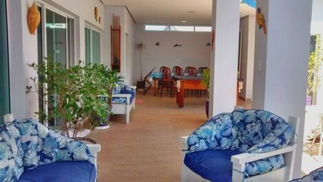 Beautiful house in Guarujá Cove with 5 suites and 100 meters from the sea