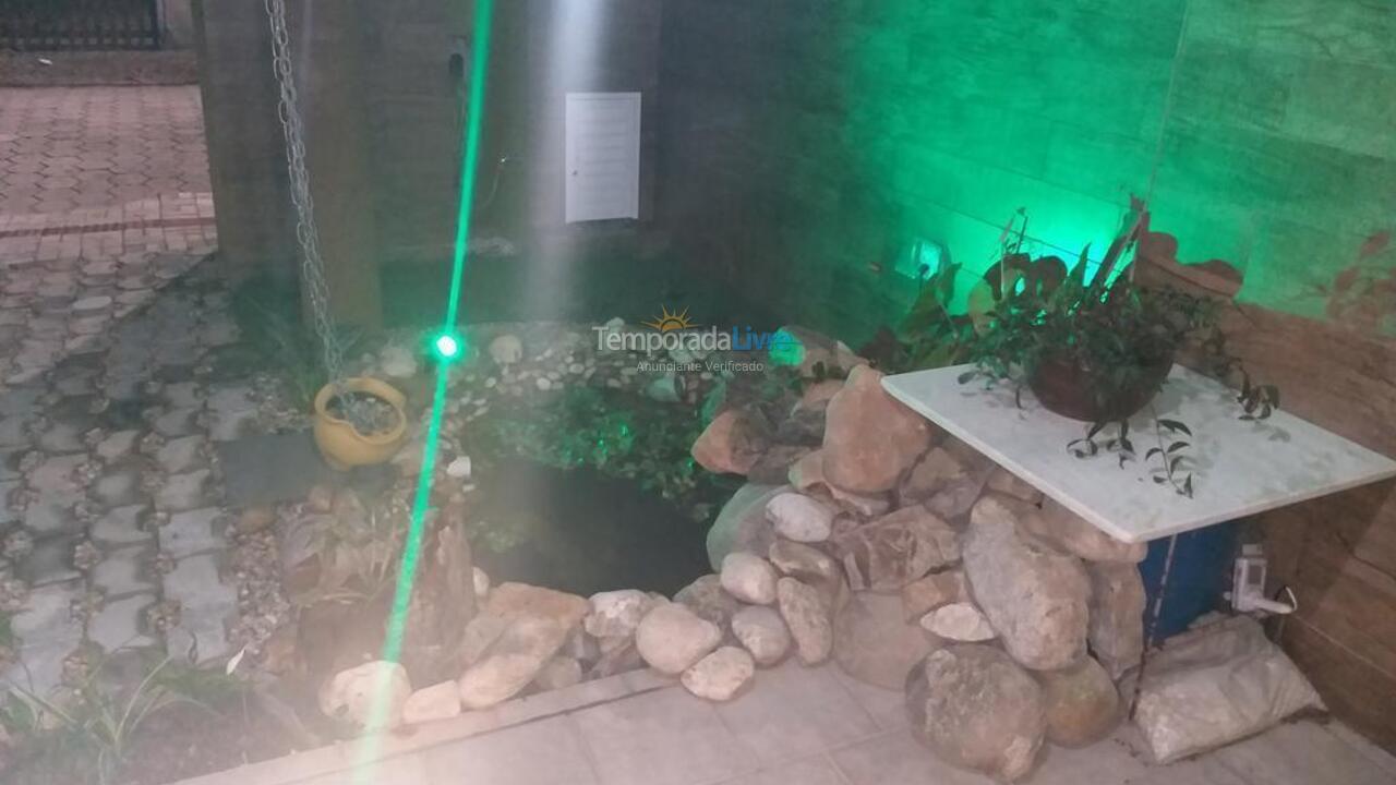 Casa para alquiler de vacaciones em Bombinhas (Praia de Bombas)