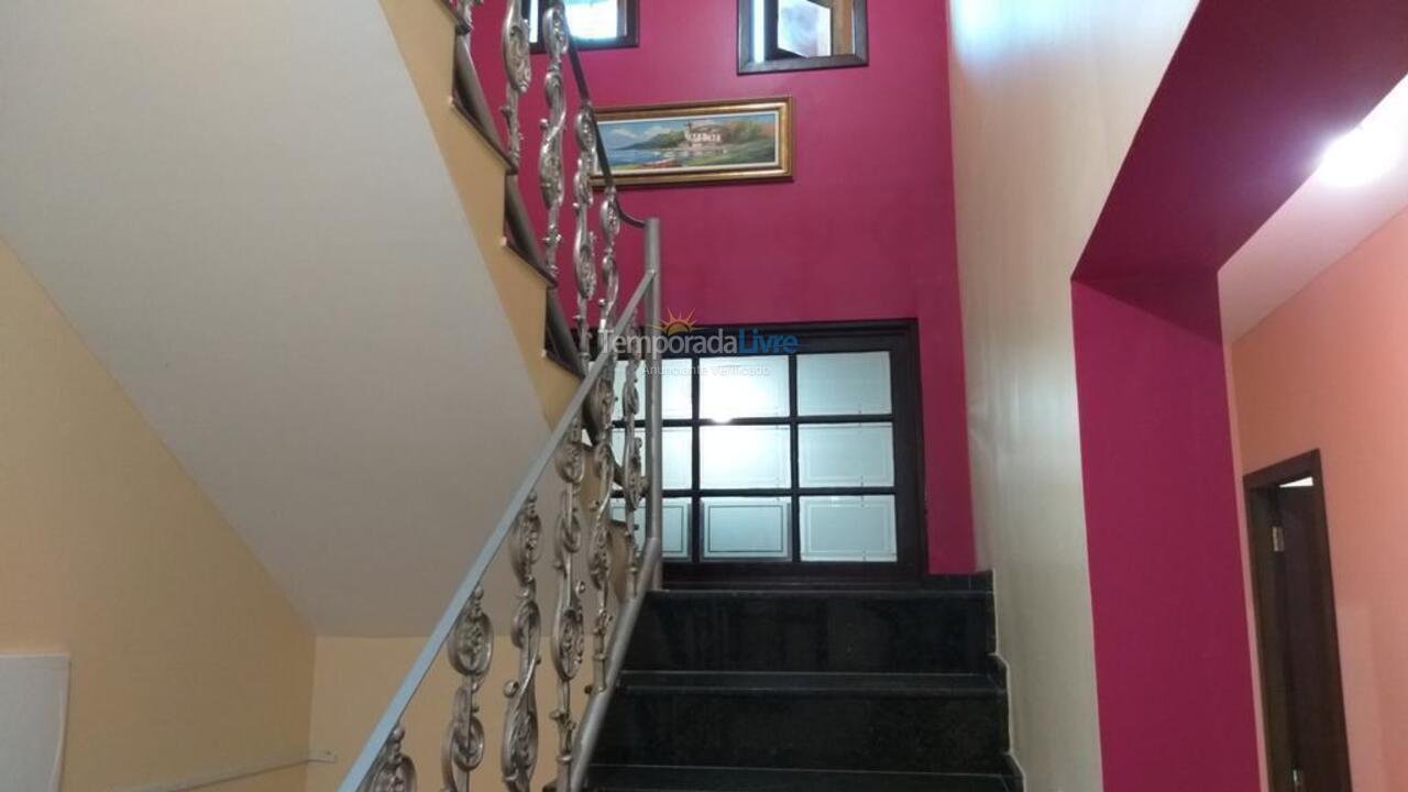 Casa para alquiler de vacaciones em Bombinhas (Praia de Bombas)