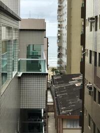 Apto para temporada à 50mts da praia