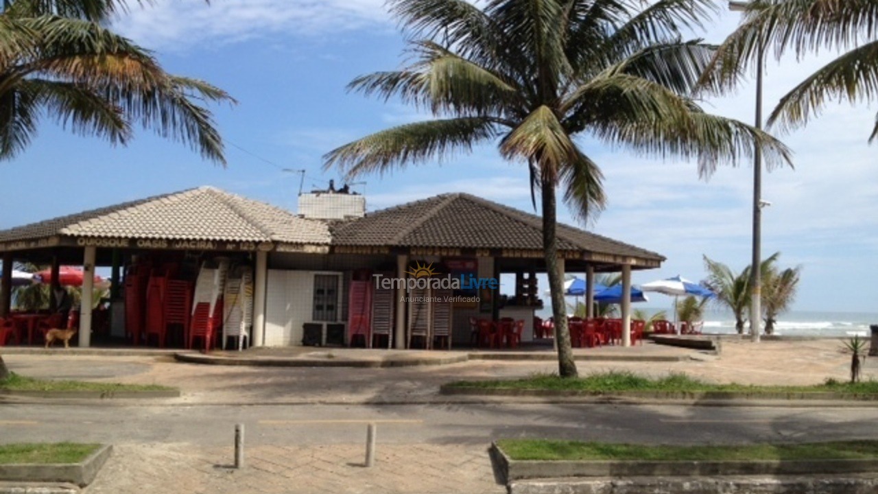 Apartamento para aluguel de temporada em Praia Grande (Praia do Caiçara)