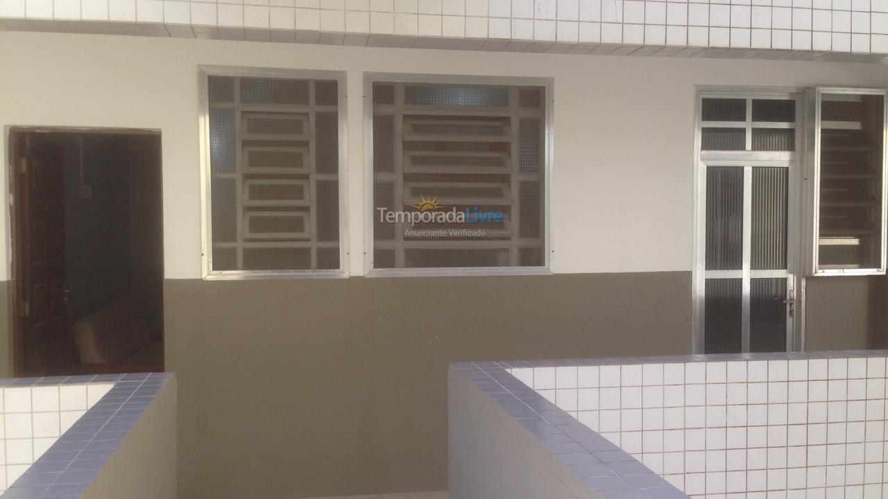 Apartamento para aluguel de temporada em Praia Grande (Praia do Caiçara)