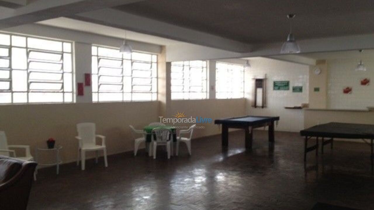 Apartamento para aluguel de temporada em Praia Grande (Praia do Caiçara)