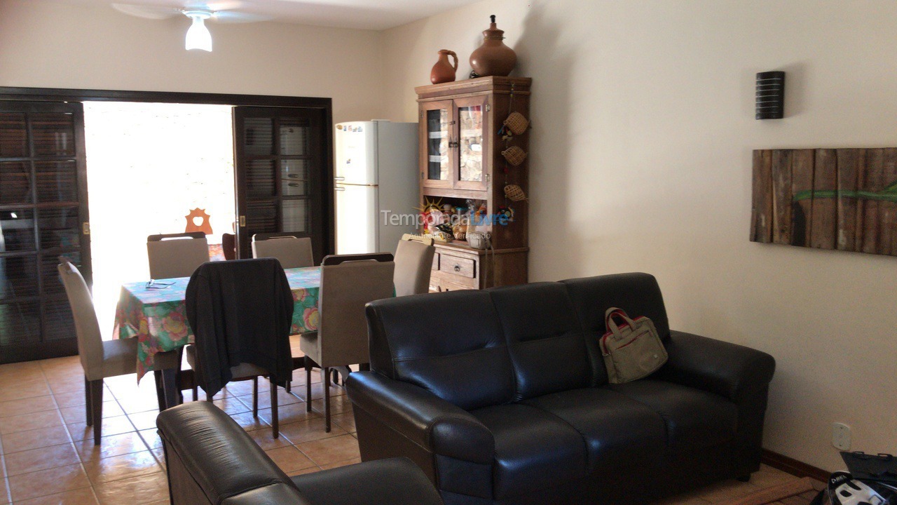 Casa para alquiler de vacaciones em Arraial do Cabo (Praia dos Anjos)