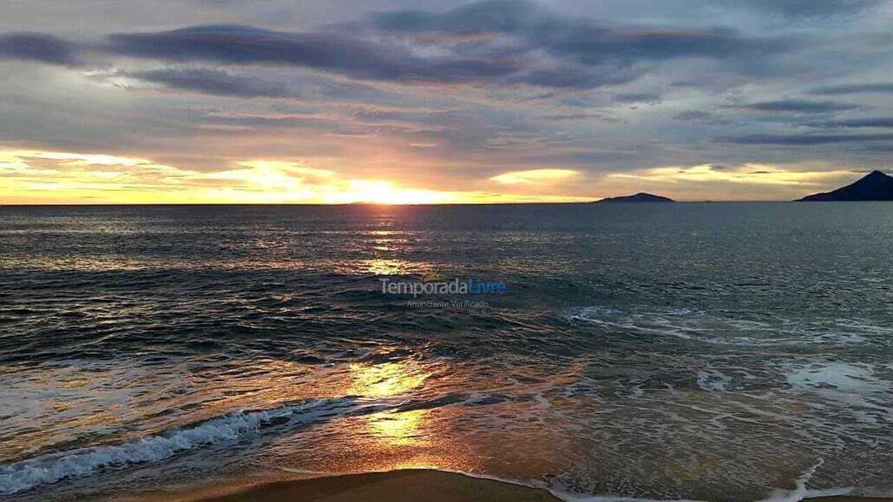 House for vacation rental in Caraguatatuba (Praia Capricórnio)