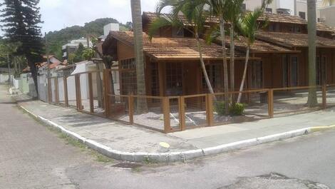 Casa para alquilar en Florianopolis - Canasvieiras