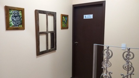 Porta de acesso à Suíte Pavão