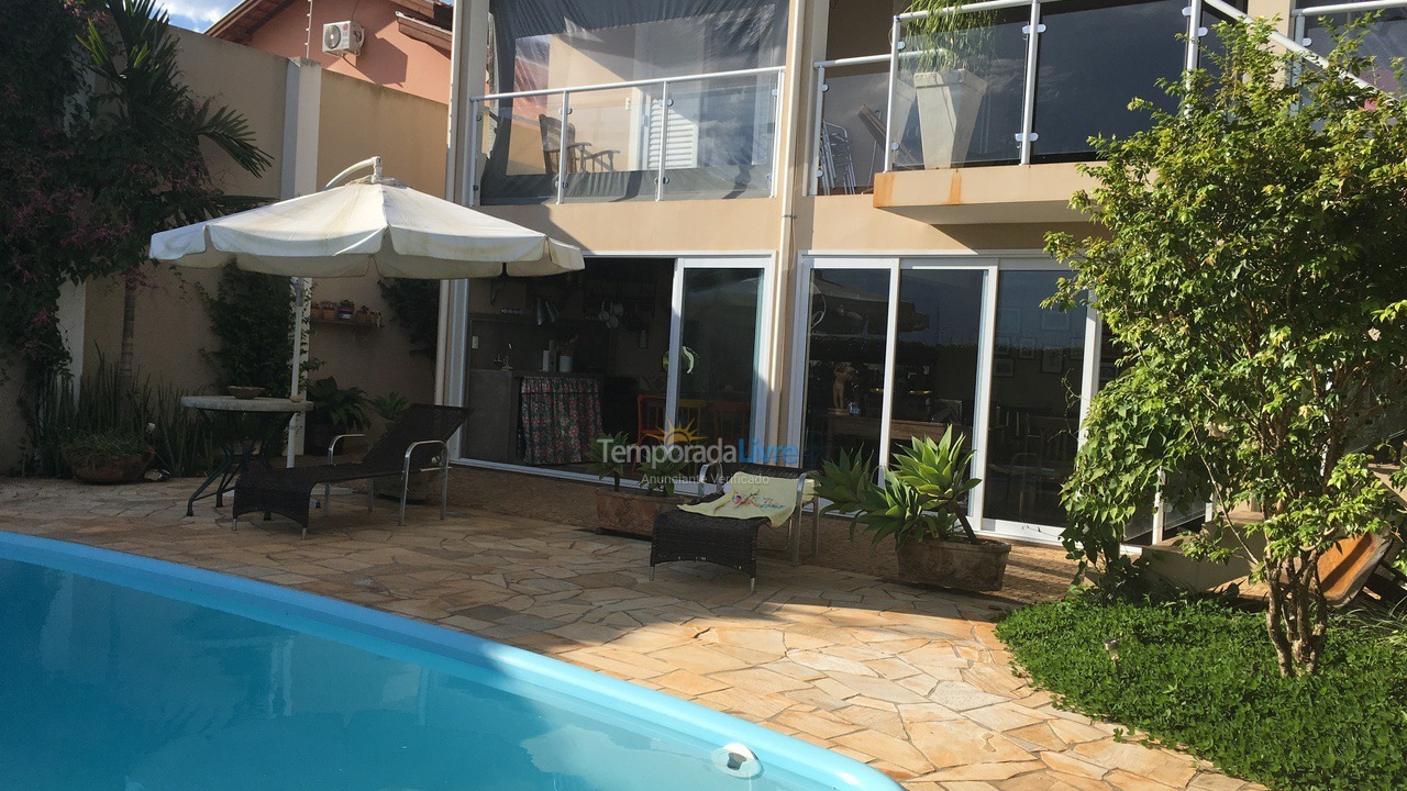 Casa para aluguel de temporada em Brotas (Caju)