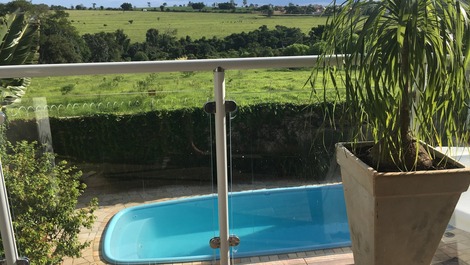 Casa de João e Maria, 3 suítes com vista espetacular